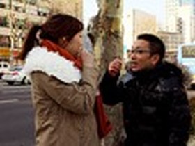 頑張る中高年！おやじたちの口説きナンパ！in韓国　サンプル画像01